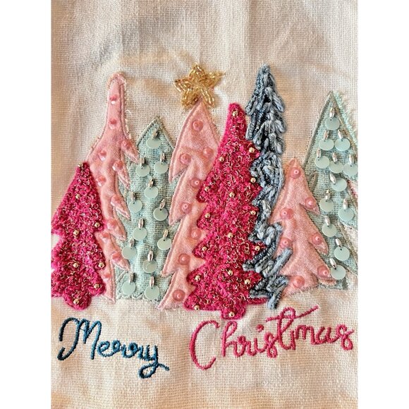 PINK CHRISTMAS Trees Kitchen Towel Set of 2 Embroidered BEADED Detailed 20" x 28 - Picture 4 of 8